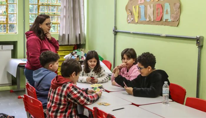 Senado aprova projeto que cria política para estudantes superdotados
